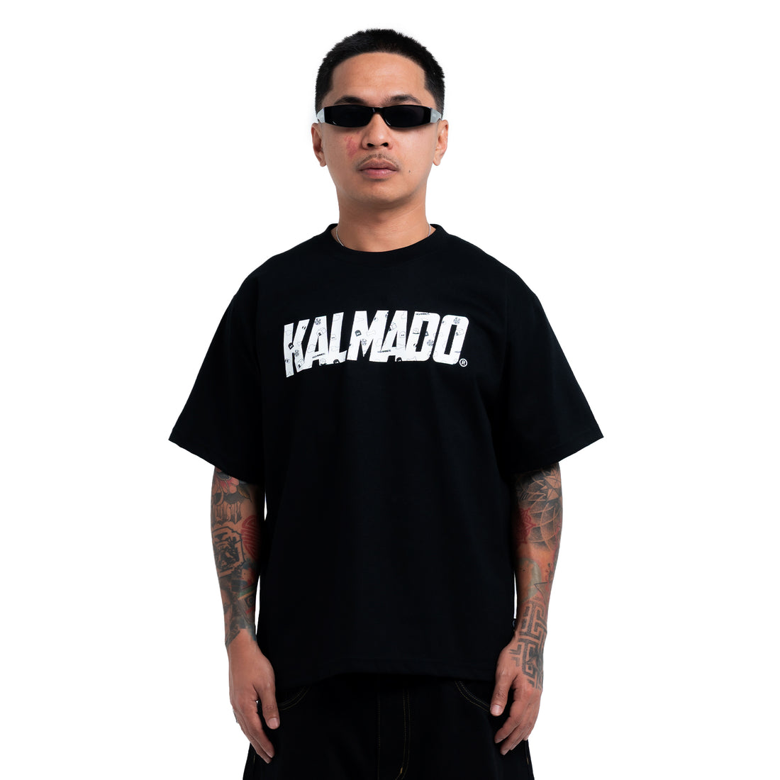 Kalmado Ynit Tee
