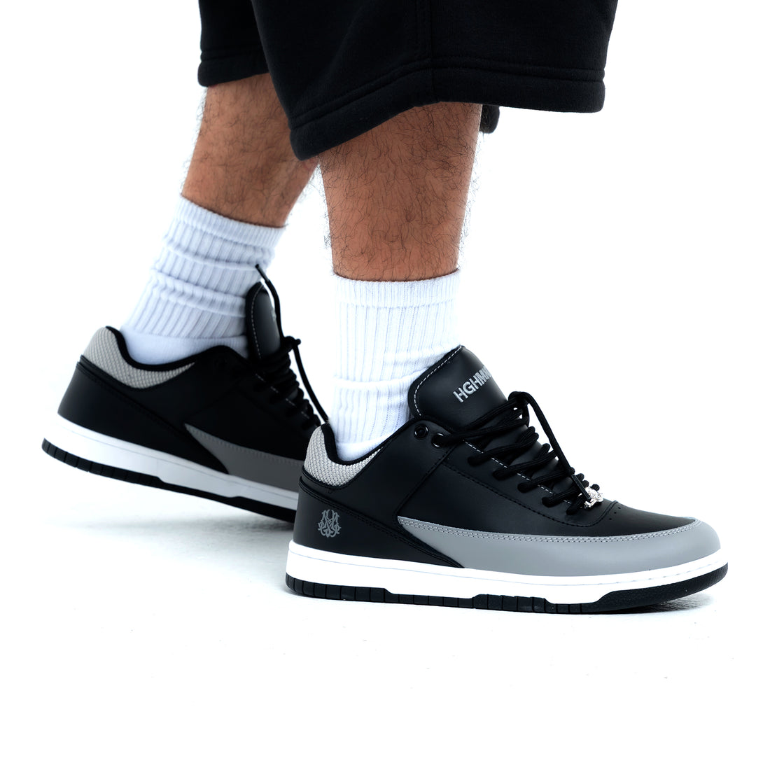 Metronome Blacktop Shoes
